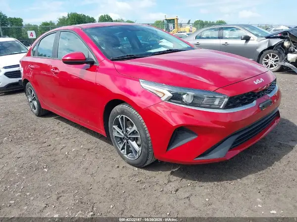 3KPF24AD8PE504553 2023 KIA FORTE - Image 1