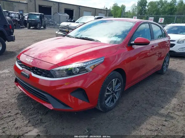 3KPF24AD8PE504553 2023 KIA FORTE - Image 2