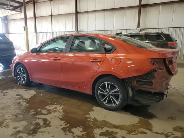 3KPF24AD8PE505038 2023 KIA FORTE - Image 2