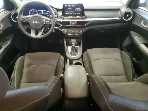 3KPF24AD8PE505038 2023 KIA FORTE - Image 8