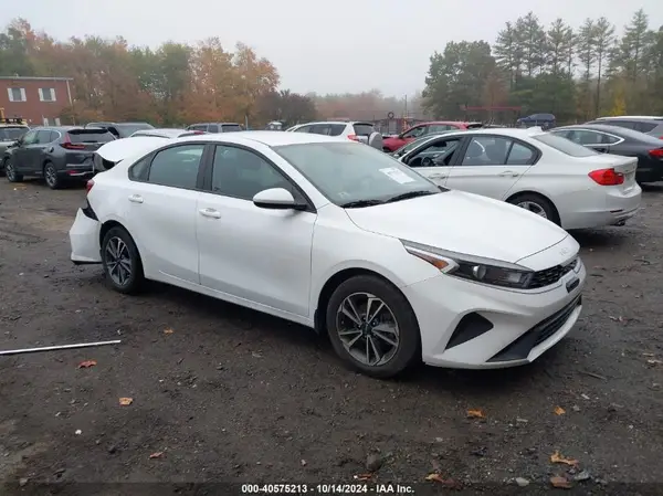 3KPF24AD8PE505699 2023 KIA FORTE - Image 1