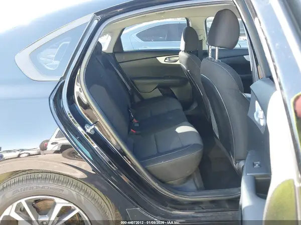 3KPF24AD8PE508523 2023 KIA FORTE - Image 8