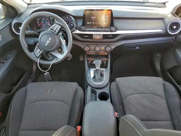 3KPF24AD8PE509414 2023 KIA FORTE - Image 8