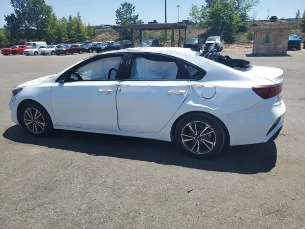 3KPF24AD8PE509509 2023 KIA FORTE - Image 2