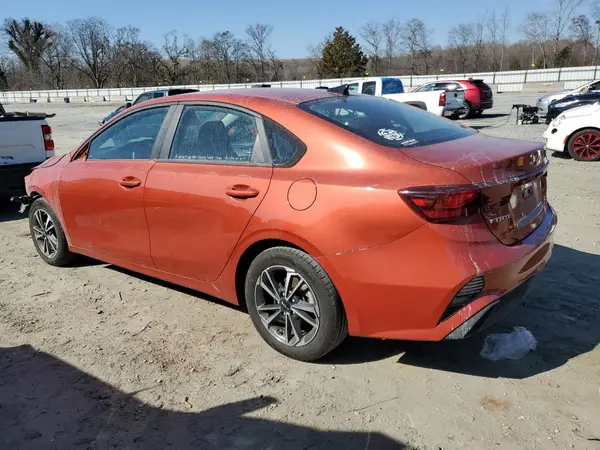 3KPF24AD8PE509901 2023 KIA FORTE - Image 2
