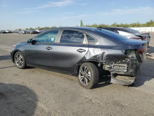 3KPF24AD8PE511406 2023 KIA FORTE - Image 2