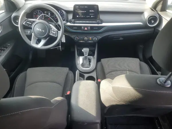 3KPF24AD8PE511406 2023 KIA FORTE - Image 8