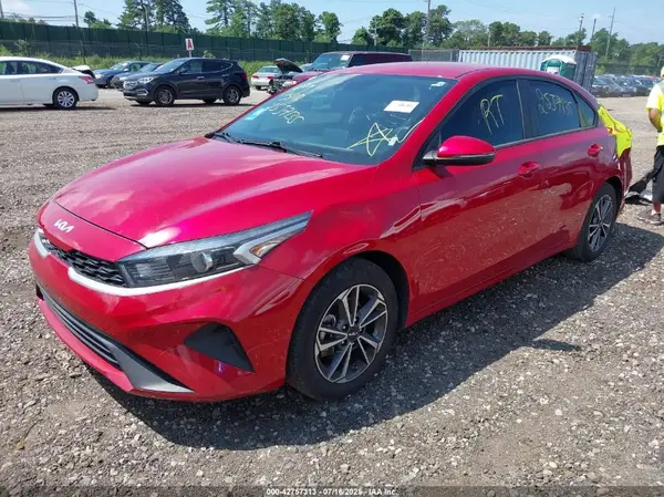 3KPF24AD8PE512944 2023 KIA FORTE - Image 2