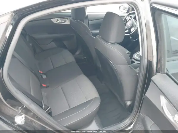 3KPF24AD8PE513320 2023 KIA FORTE - Image 8