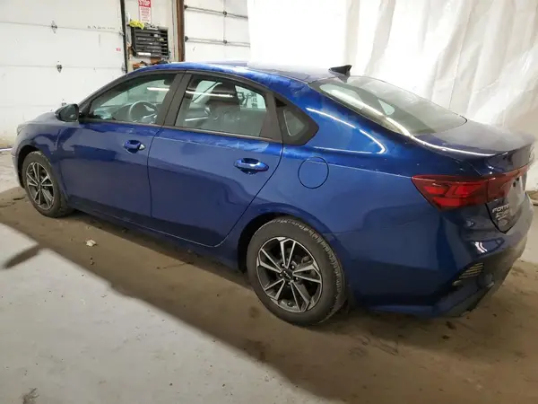 3KPF24AD8PE516301 2023 KIA FORTE - Image 2