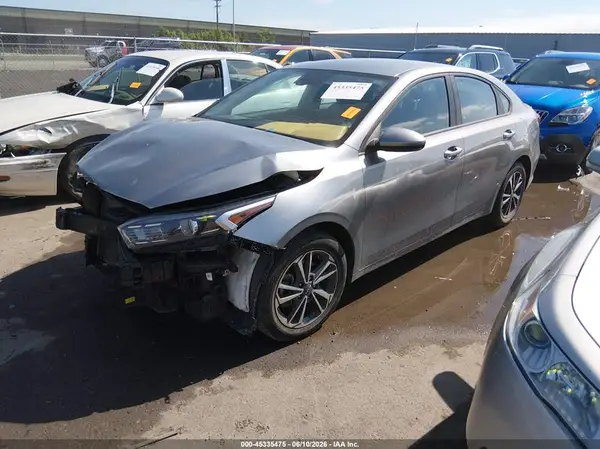 3KPF24AD8PE517626 2023 KIA FORTE - Image 2