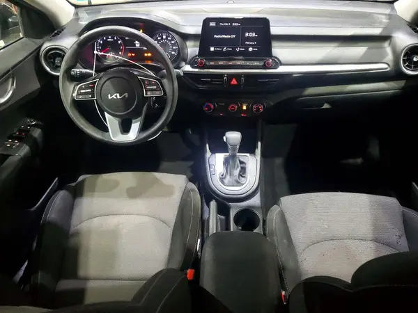 3KPF24AD8PE523121 2023 KIA FORTE - Image 8