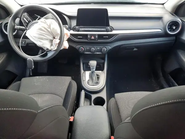 3KPF24AD8PE523782 2023 KIA FORTE - Image 8