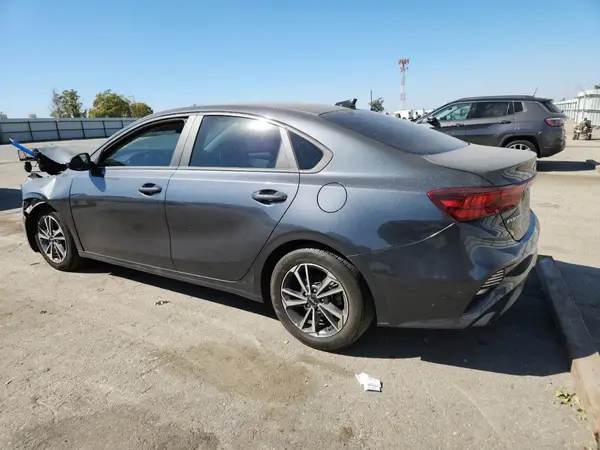 3KPF24AD8PE525127 2023 KIA FORTE - Image 2