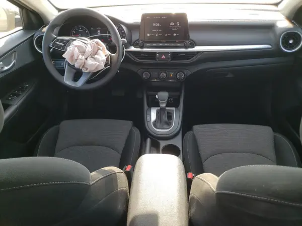 3KPF24AD8PE526133 2023 KIA FORTE - Image 8