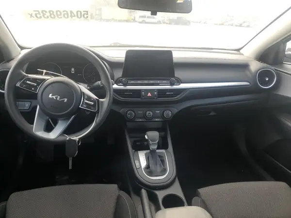 3KPF24AD8PE526357 2023 KIA FORTE - Image 8