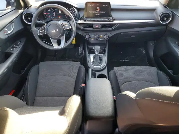 3KPF24AD8PE526620 2023 KIA FORTE - Image 8