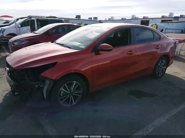 3KPF24AD8PE526682 2023 KIA FORTE - Image 2