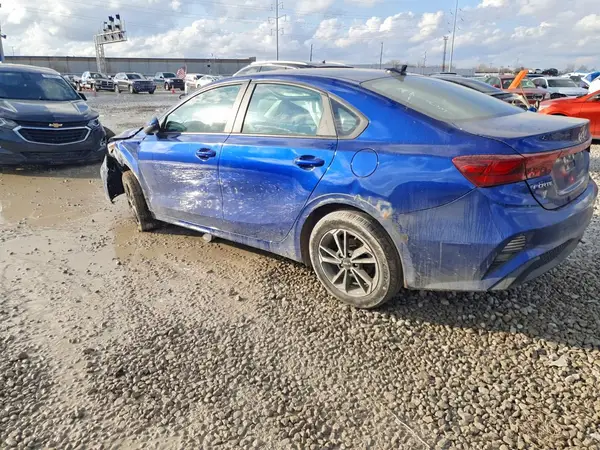 3KPF24AD8PE528531 2023 KIA FORTE - Image 2