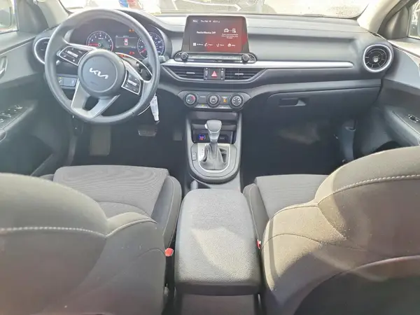 3KPF24AD8PE528531 2023 KIA FORTE - Image 8