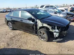 3KPF24AD8PE529128 2023 KIA FORTE