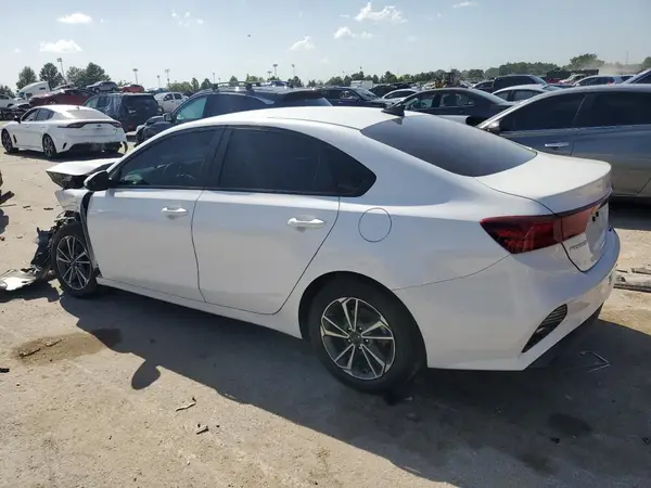 3KPF24AD8PE531509 2023 KIA FORTE - Image 2