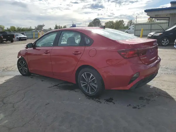 3KPF24AD8PE533583 2023 KIA FORTE - Image 2