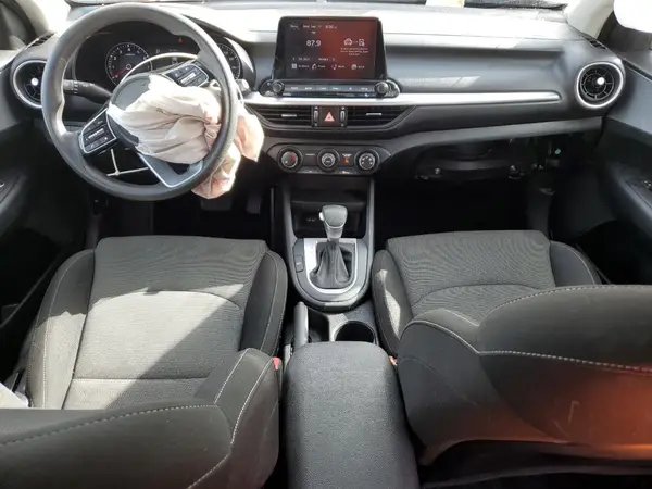 3KPF24AD8PE533583 2023 KIA FORTE - Image 8