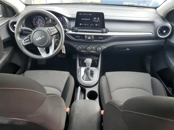 3KPF24AD8PE537388 2023 KIA FORTE - Image 8