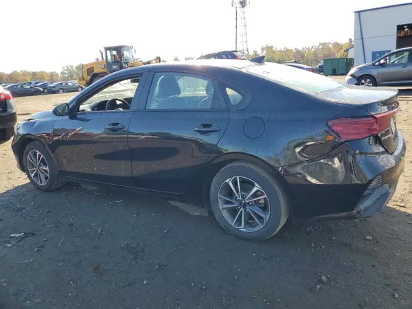 3KPF24AD8PE538606 2023 KIA FORTE - Image 2