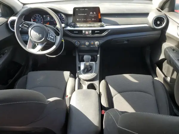 3KPF24AD8PE538640 2023 KIA FORTE - Image 8