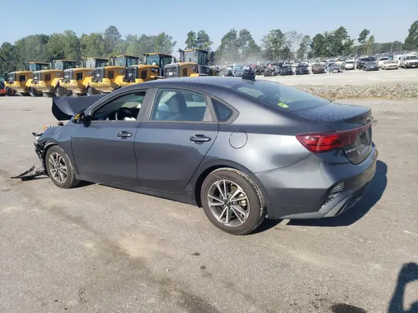 3KPF24AD8PE544275 2023 KIA FORTE - Image 2