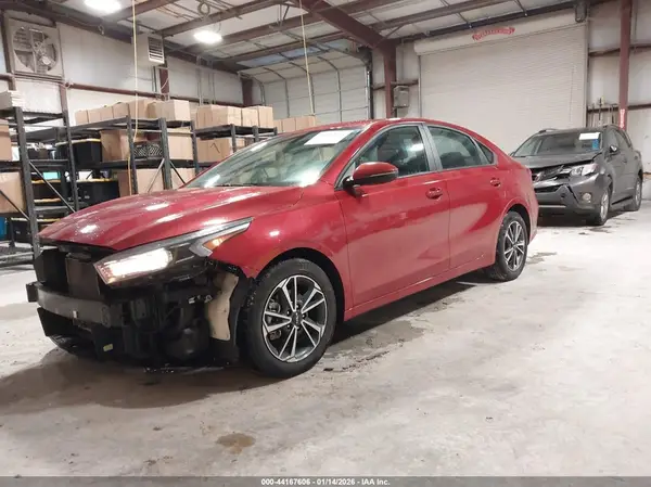 3KPF24AD8PE544325 2023 KIA FORTE - Image 2