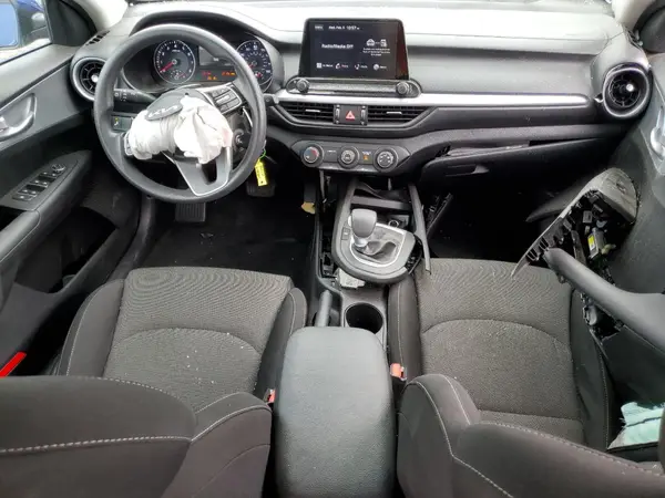 3KPF24AD8PE548603 2023 KIA FORTE - Image 8