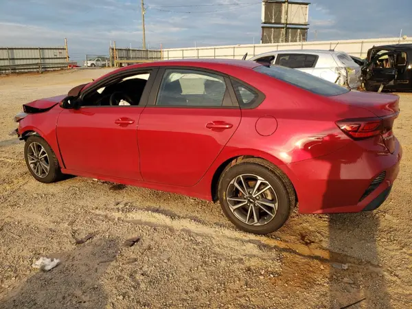 3KPF24AD8PE549055 2023 KIA FORTE - Image 2