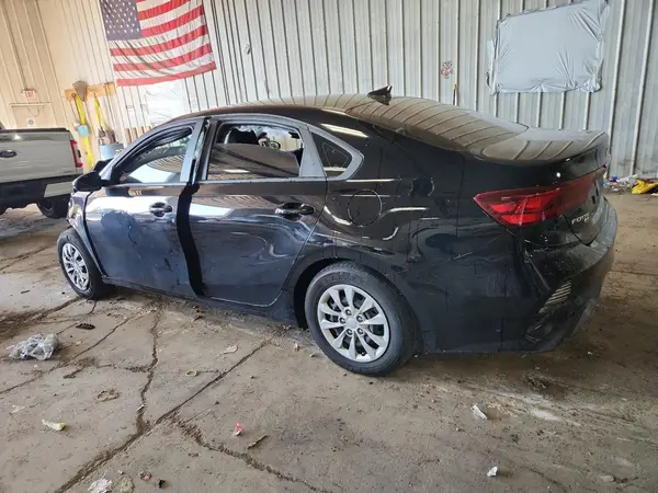 3KPF24AD8PE550576 2023 KIA FORTE - Image 2