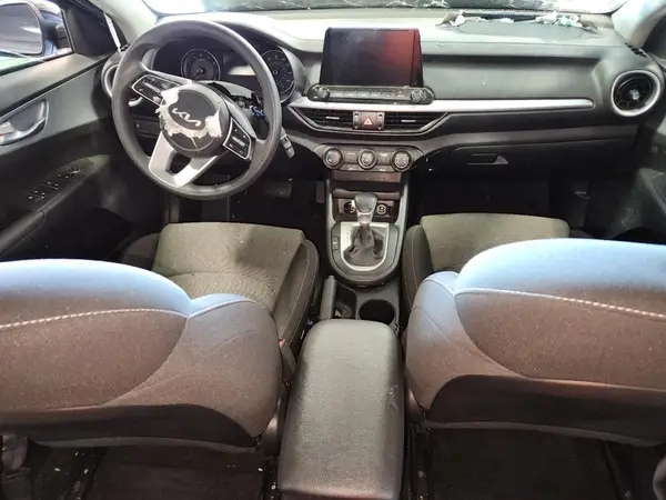 3KPF24AD8PE550576 2023 KIA FORTE - Image 8