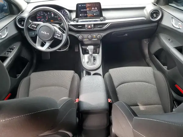 3KPF24AD8PE550657 2023 KIA FORTE - Image 8