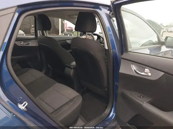 3KPF24AD8PE551405 2023 KIA FORTE - Image 8
