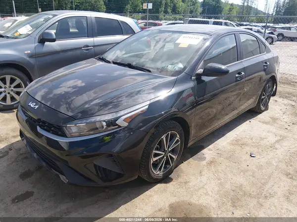 3KPF24AD8PE552313 2023 KIA FORTE - Image 2