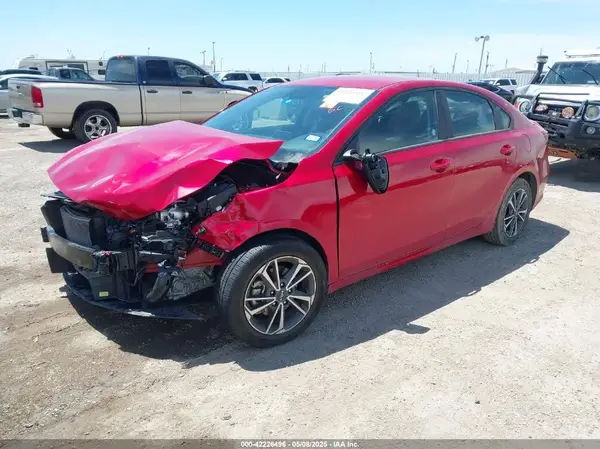 3KPF24AD8PE552487 2023 KIA FORTE - Image 2