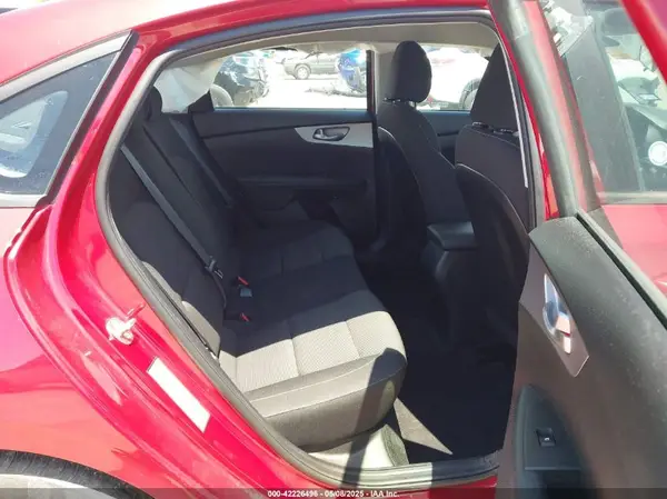3KPF24AD8PE552487 2023 KIA FORTE - Image 8