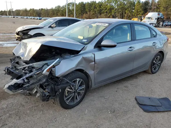 3KPF24AD8PE553428 2023 KIA FORTE - Image 1