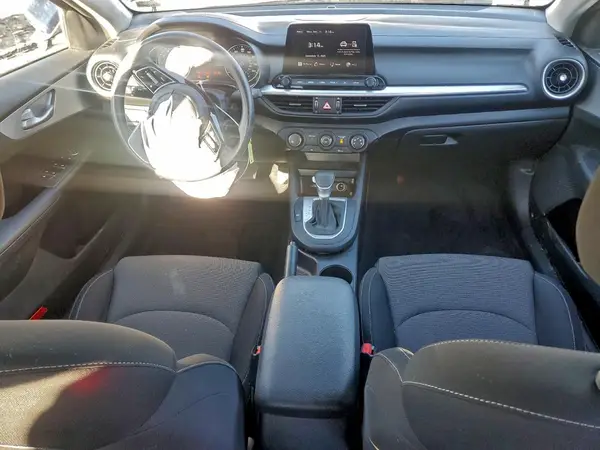 3KPF24AD8PE553705 2023 KIA FORTE - Image 8