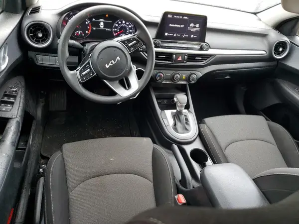 3KPF24AD8PE559939 2023 KIA FORTE - Image 8