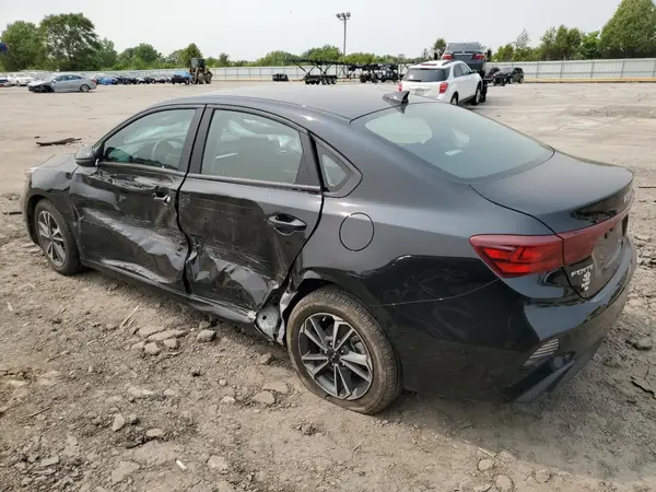 3KPF24AD8PE564607 2023 KIA FORTE - Image 2
