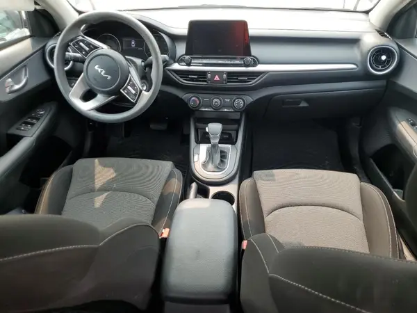 3KPF24AD8PE564607 2023 KIA FORTE - Image 8