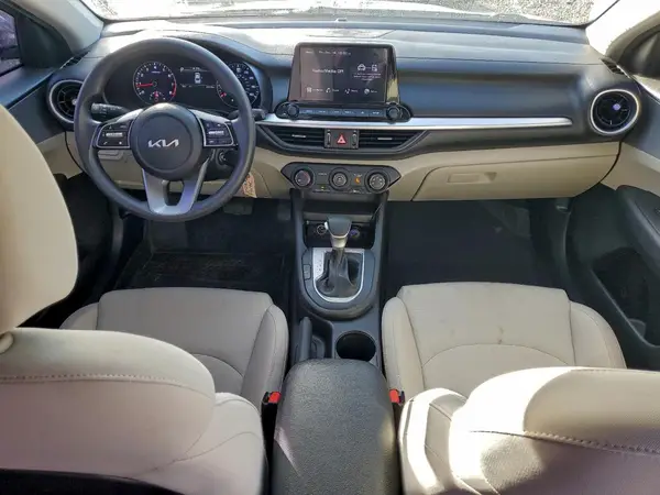 3KPF24AD8PE568625 2023 KIA FORTE - Image 8