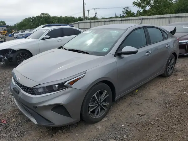 3KPF24AD8PE569211 2023 KIA FORTE - Image 1