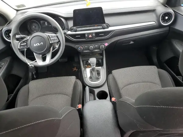 3KPF24AD8PE569211 2023 KIA FORTE - Image 8